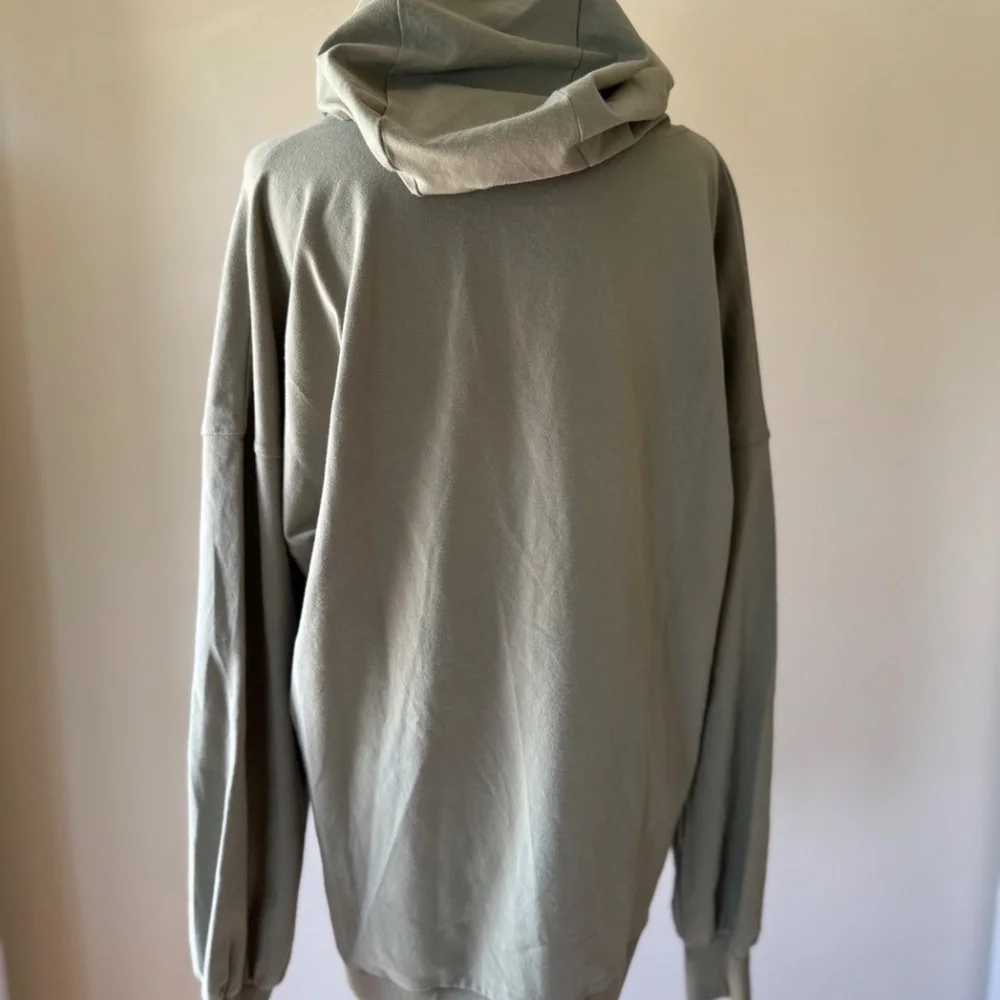Cleo Harper Activewear Oversized NYC Street Hoodie in Sage Green Sweatshirt M - Picture 4 of 9